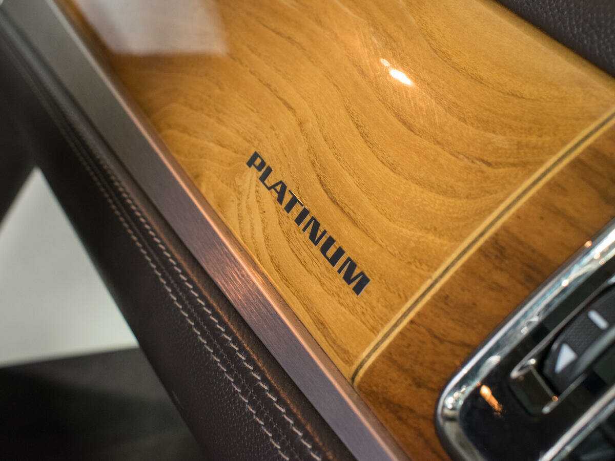 Cadillac Escalade, 2011 Фото №17