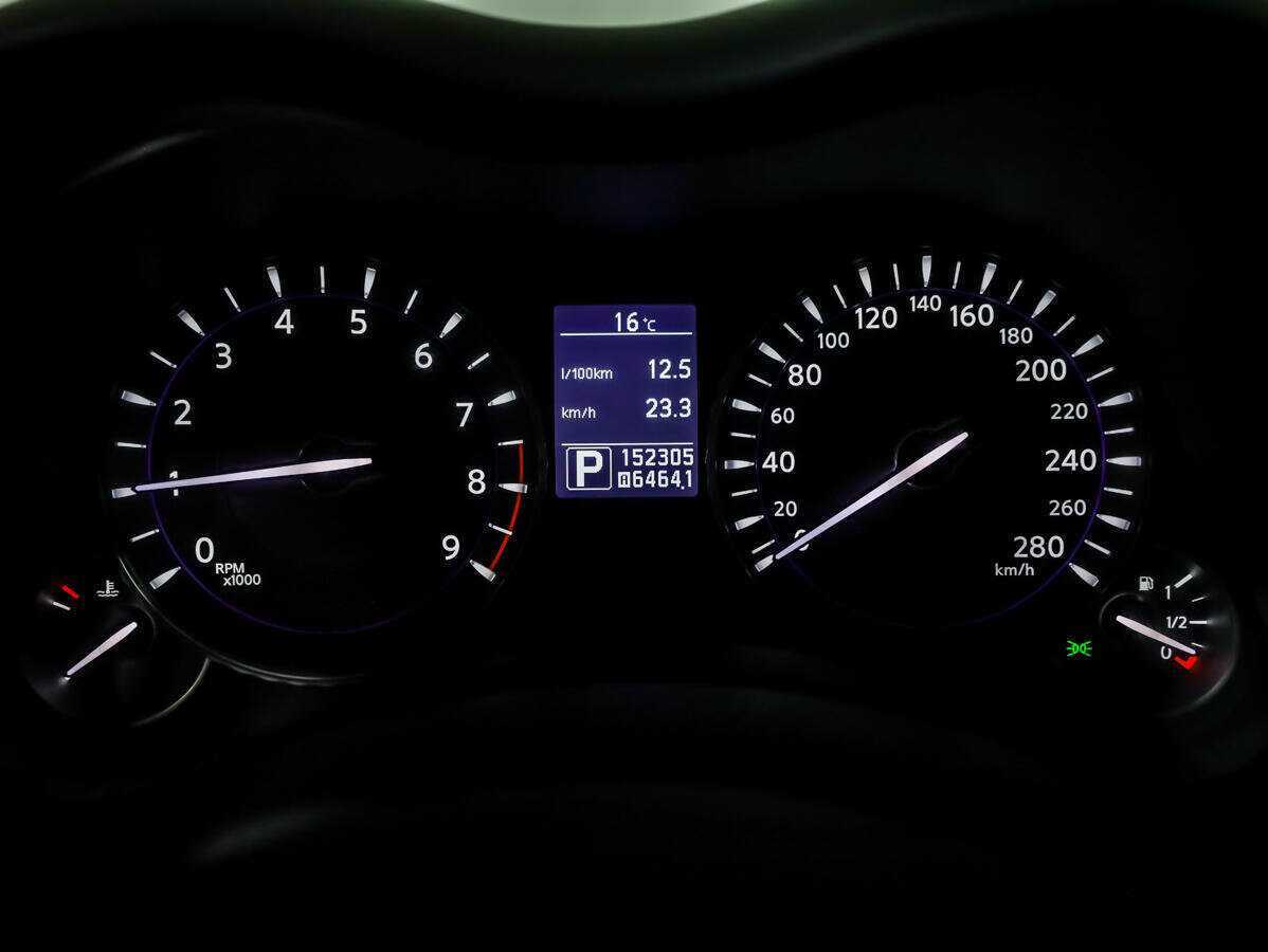 Infiniti M25, 2012 Фото №22