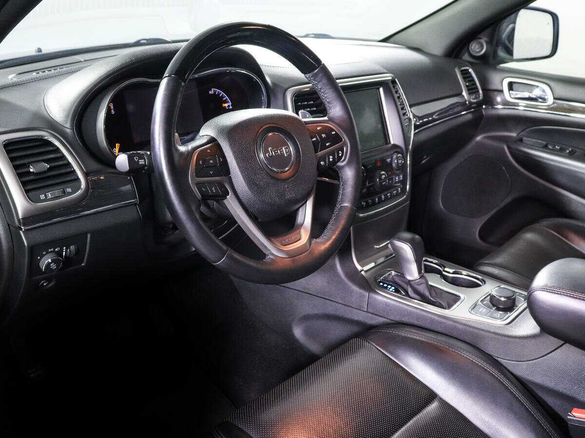 Jeep Grand Cherokee, 2018 Фото №11
