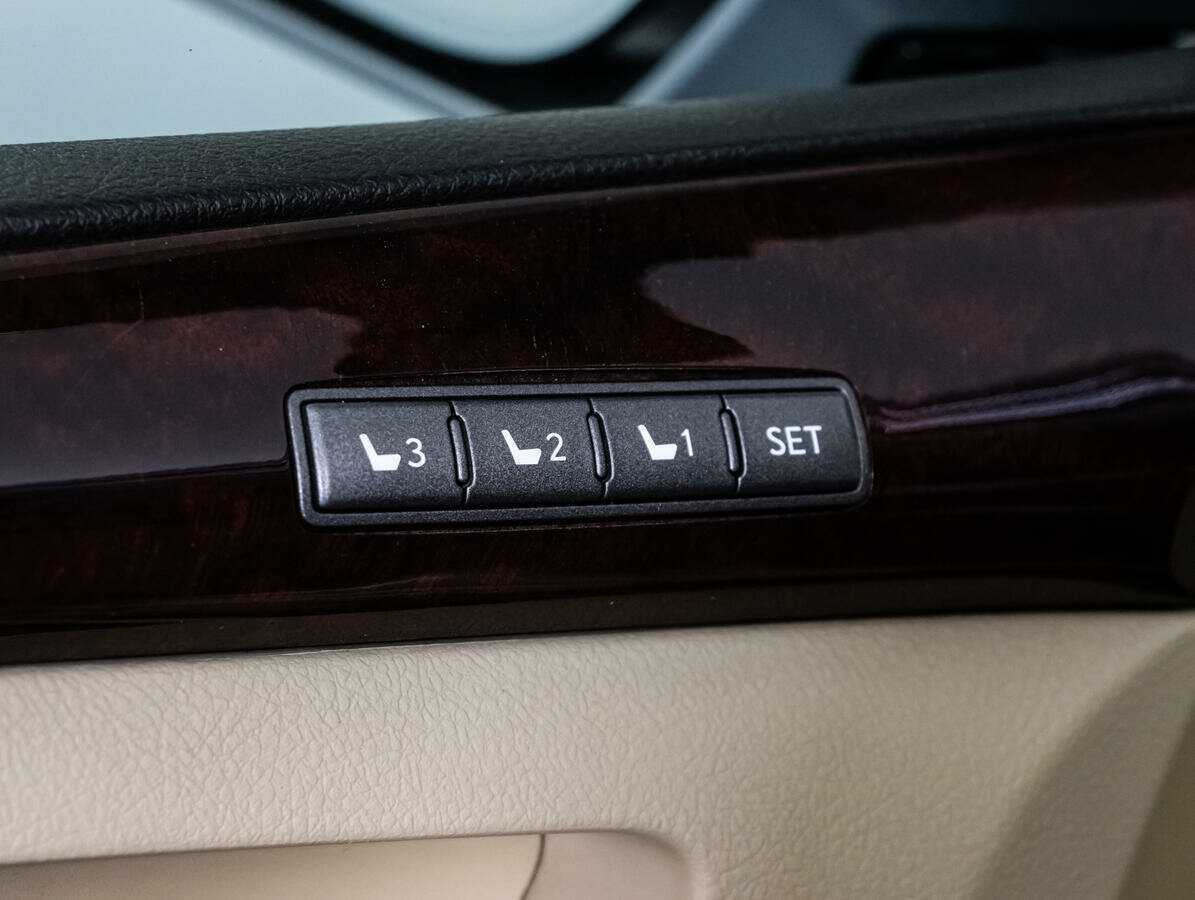 Lexus LX 570, 2008 Фото №23