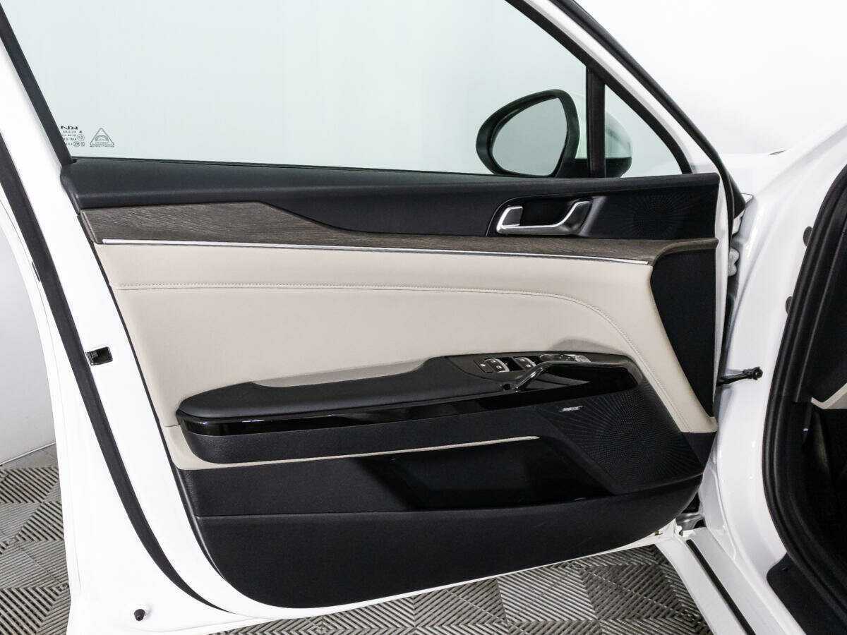 Kia K5, 2022 Фото №24