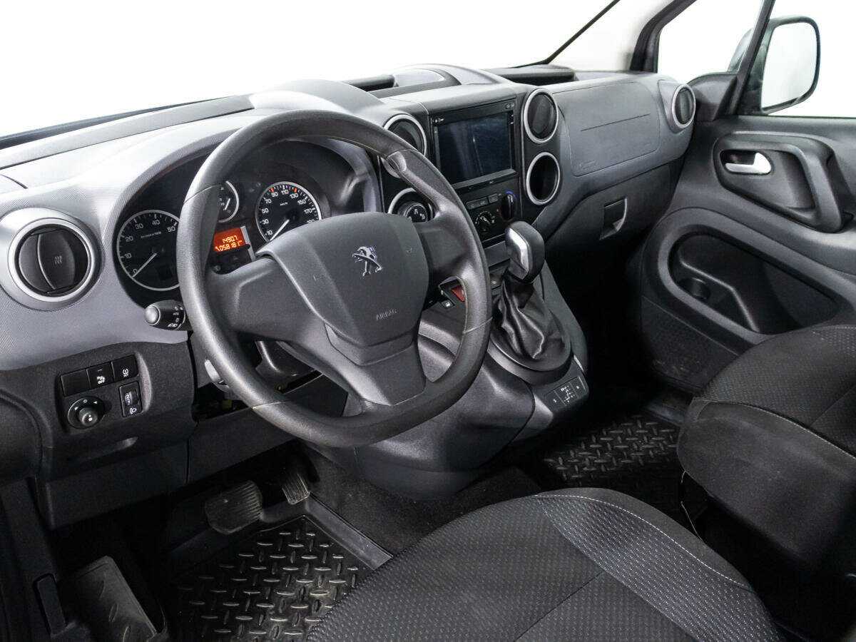 Peugeot Partner Crossway, 2021 Фото №11