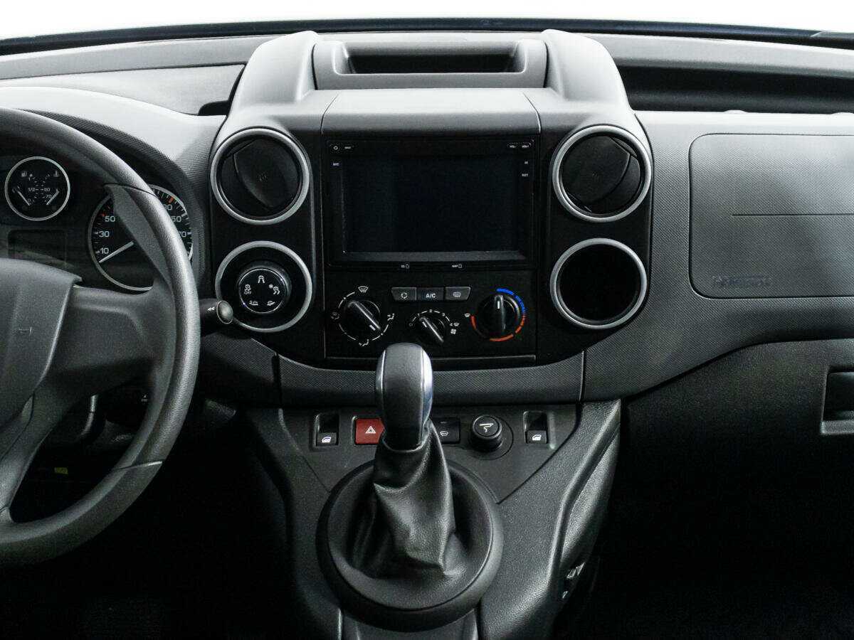 Peugeot Partner Crossway, 2021 Фото №14