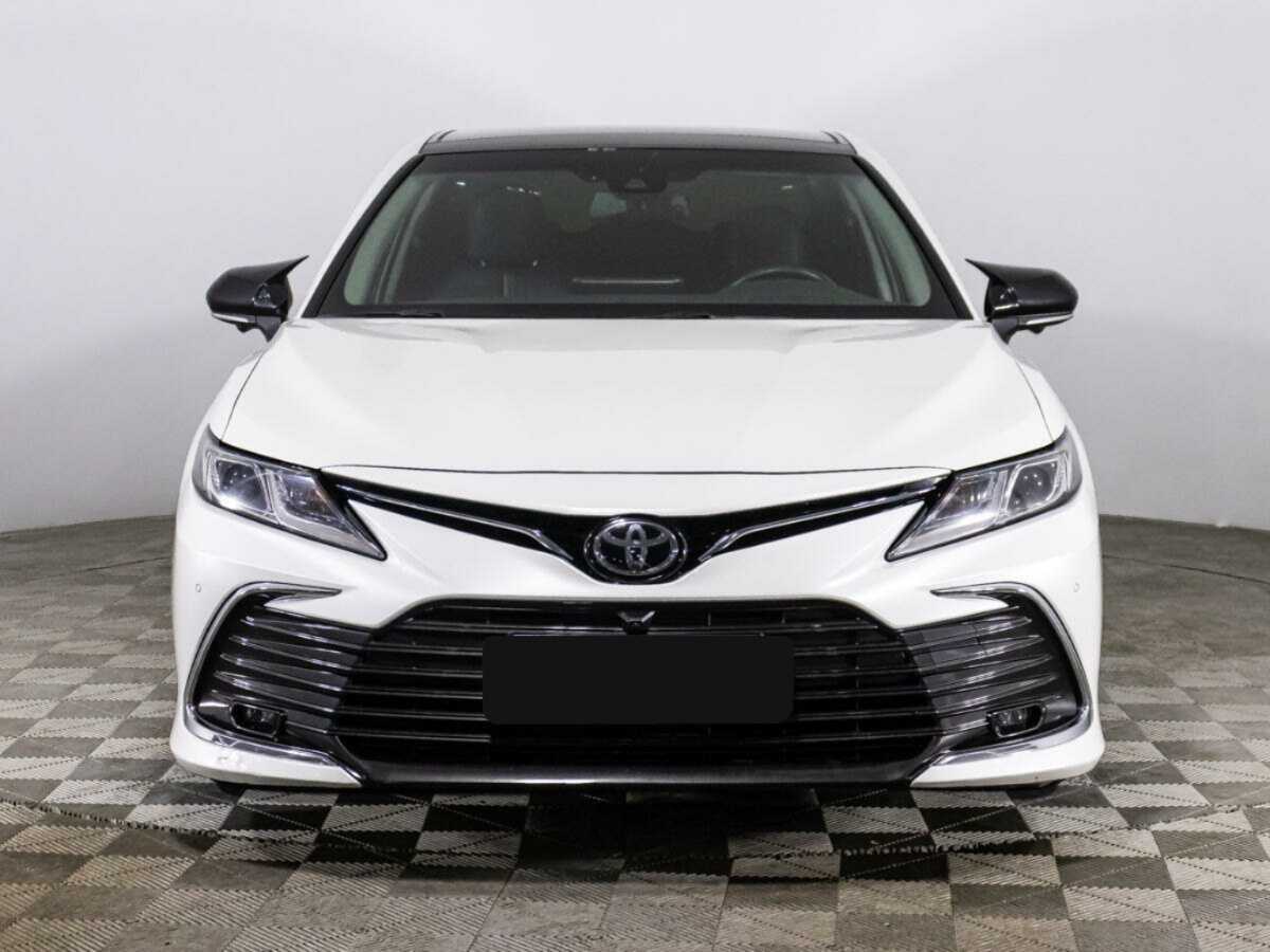 Toyota Camry, 2022 - 12 815 км. | Фото №2