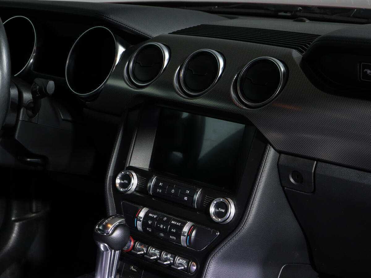 Ford Mustang, 2020 Фото №13
