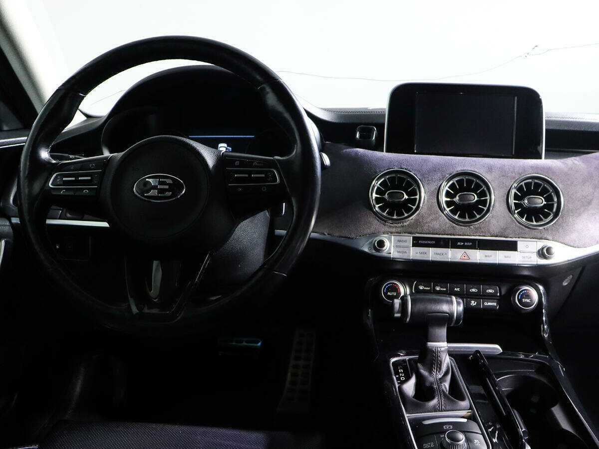 Kia Stinger, 2019 Фото №10