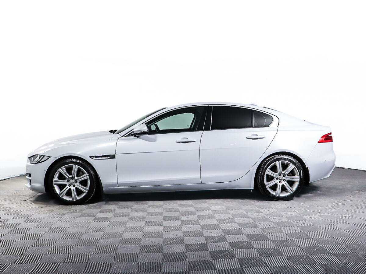 Jaguar XE, 2015 Фото №8