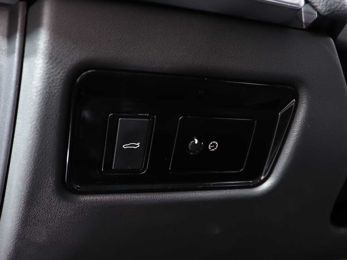 Jaguar XE, 2015 Фото №17