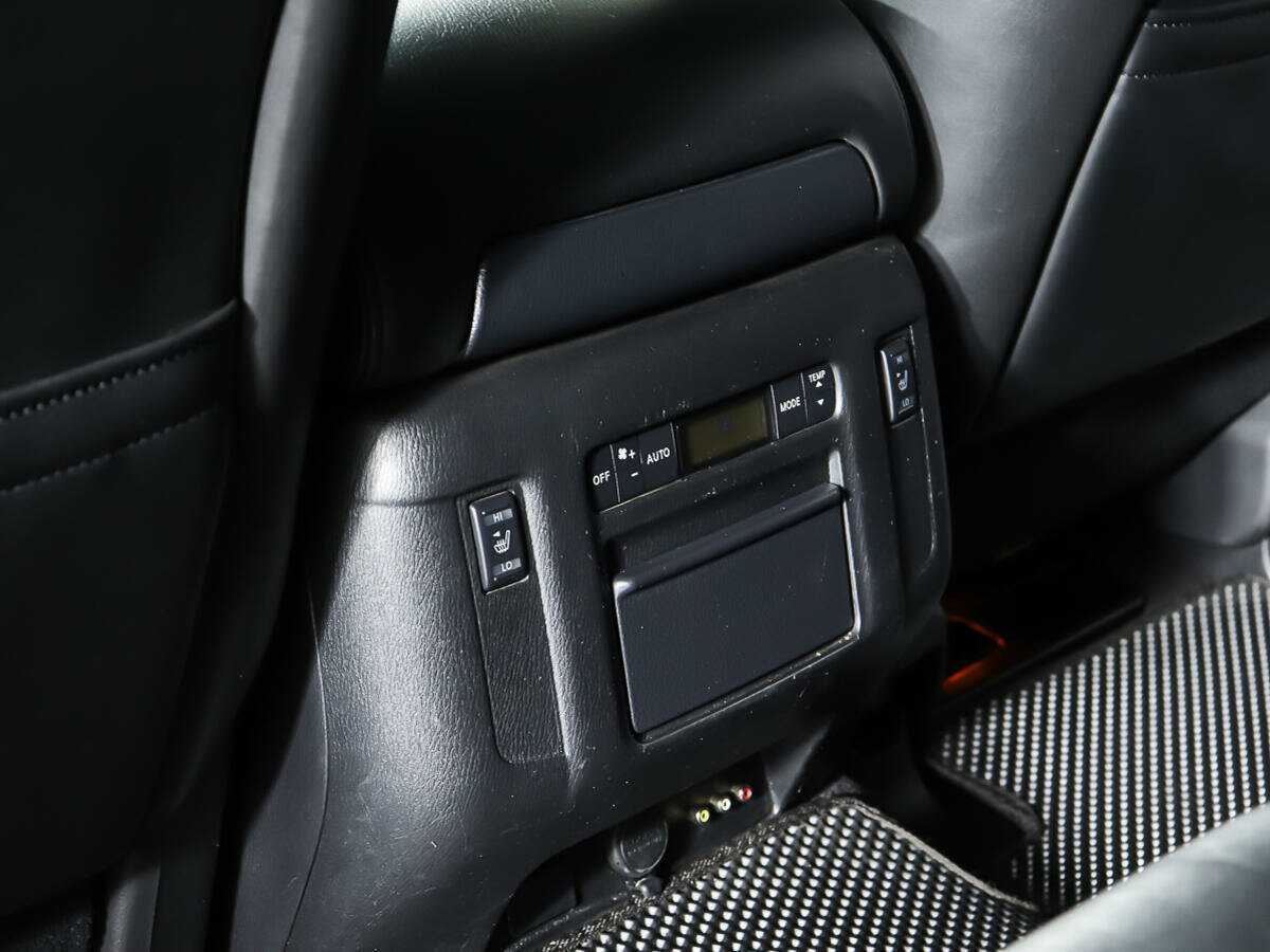 Infiniti QX80, 2013 Фото №17