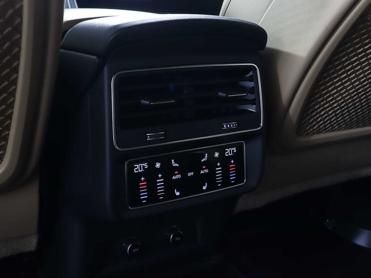 Audi Q7 45 TDI, 2020 Фото №22