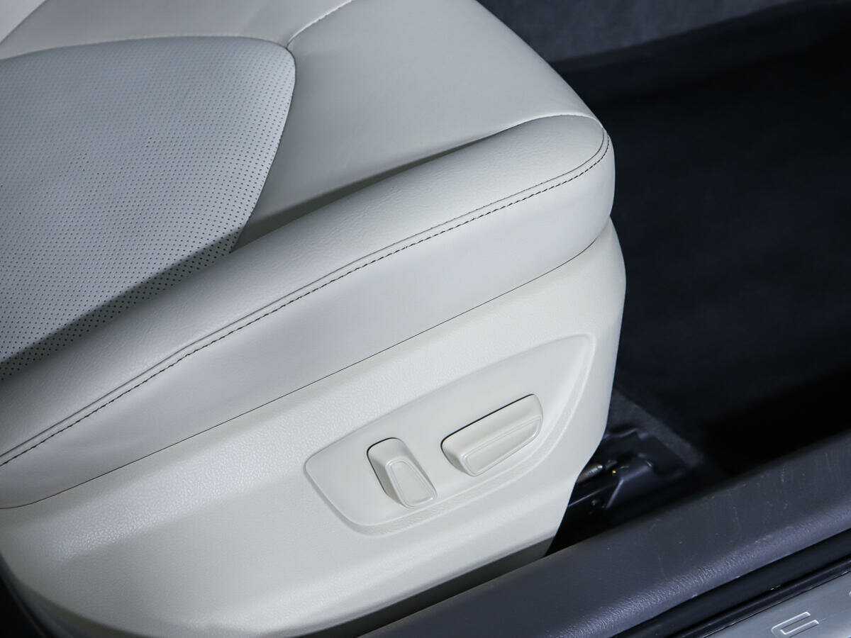 Toyota Camry, 2019 Фото №17