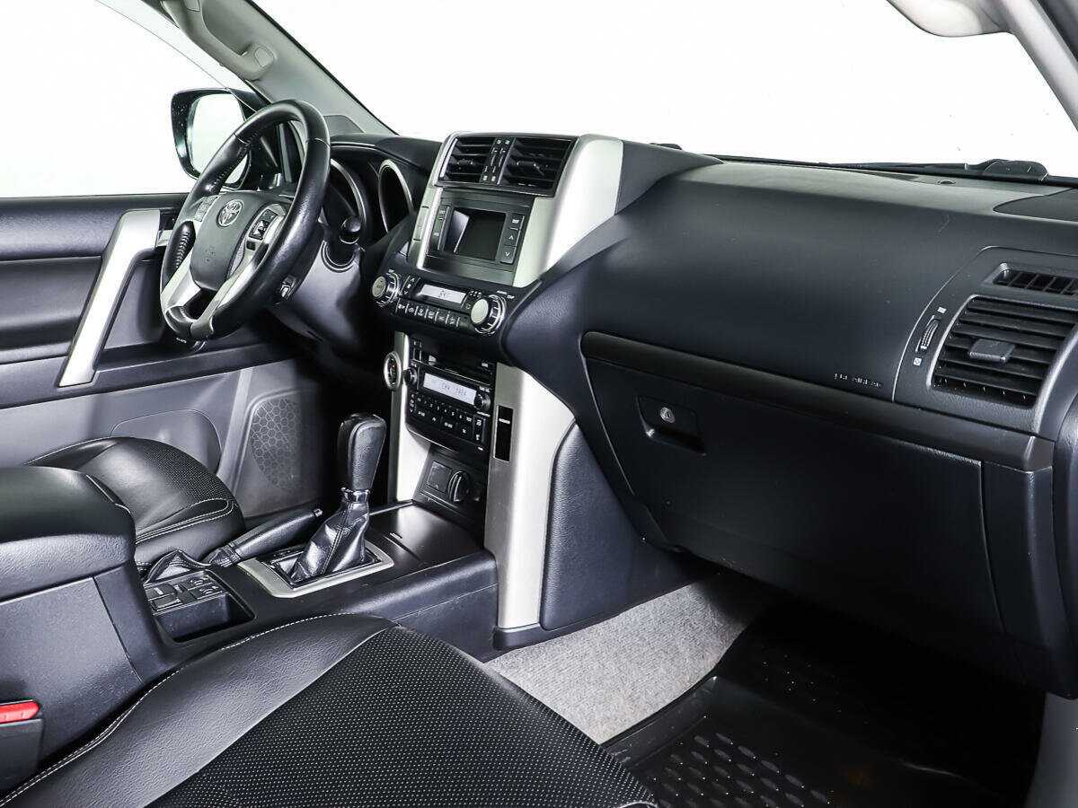 Toyota Land Cruiser Prado, 2010 Фото №9