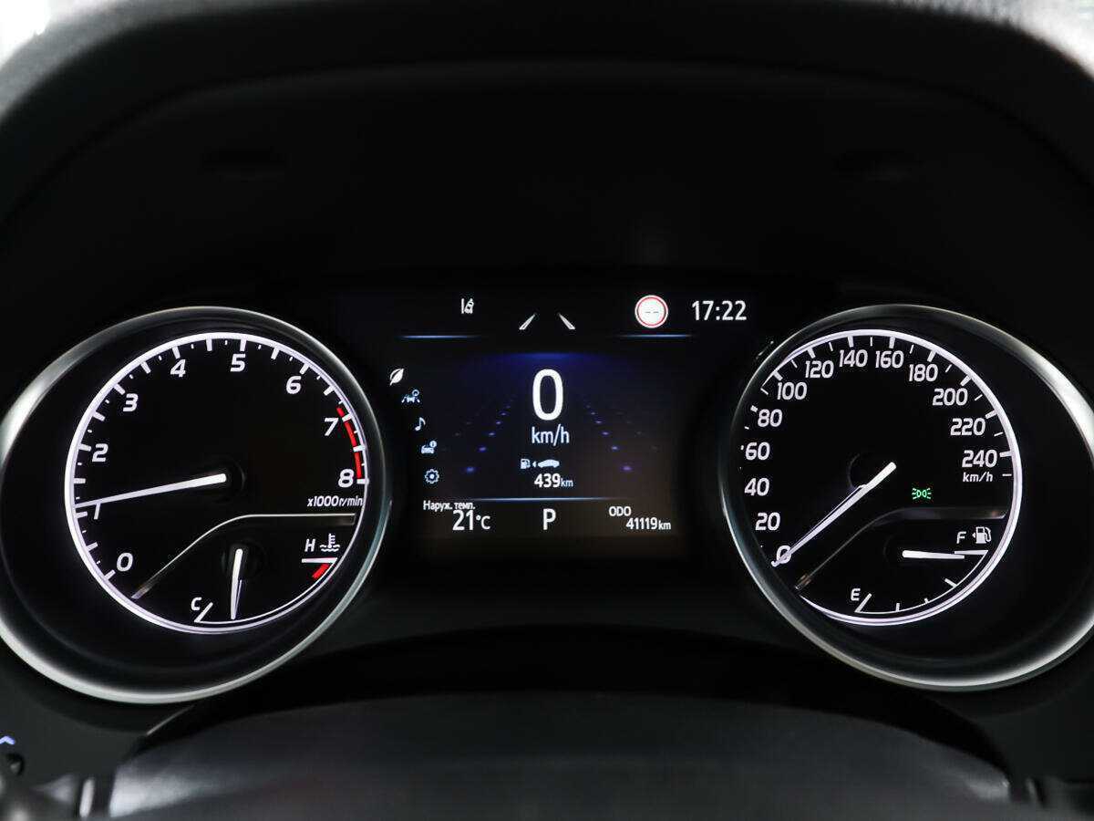 Toyota Camry, 2021 Фото №14