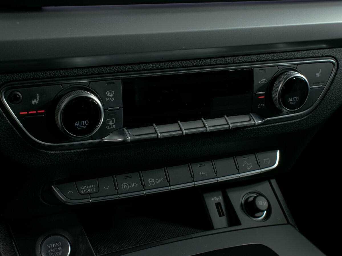 Audi Q5 45 TFSI, 2021 Фото №16