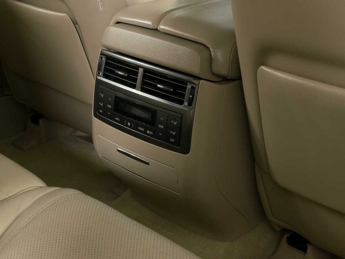 Lexus LX 570, 2008 Фото №15