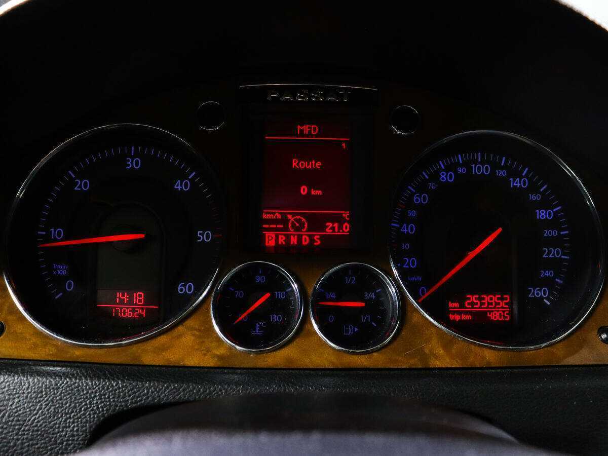 Volkswagen Passat, 2005 Фото №11