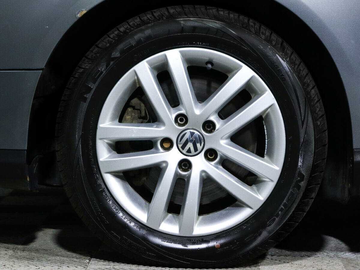 Volkswagen Passat, 2005 Фото №17