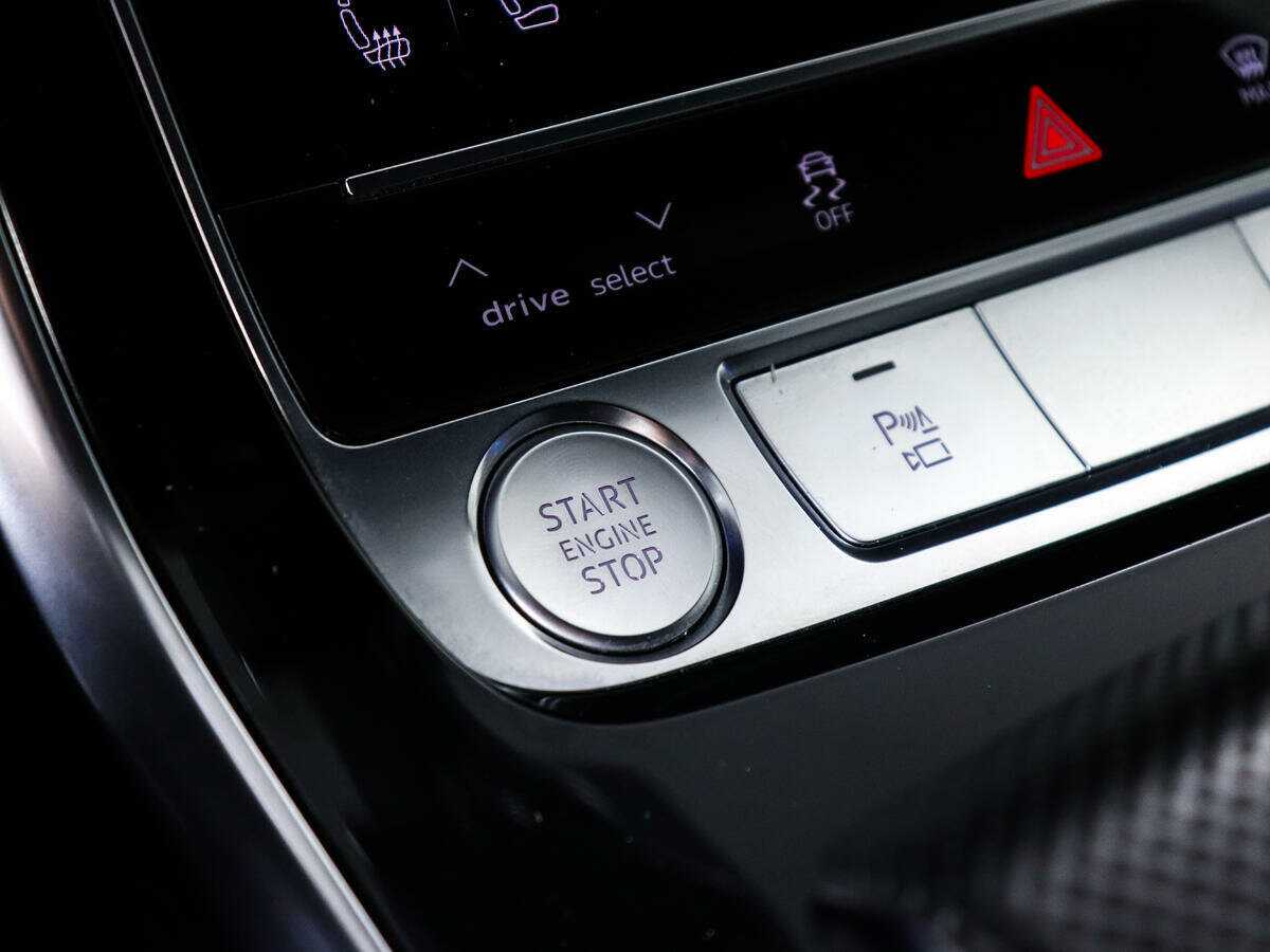 Audi Q8 55 TFSI, 2019 Фото №21