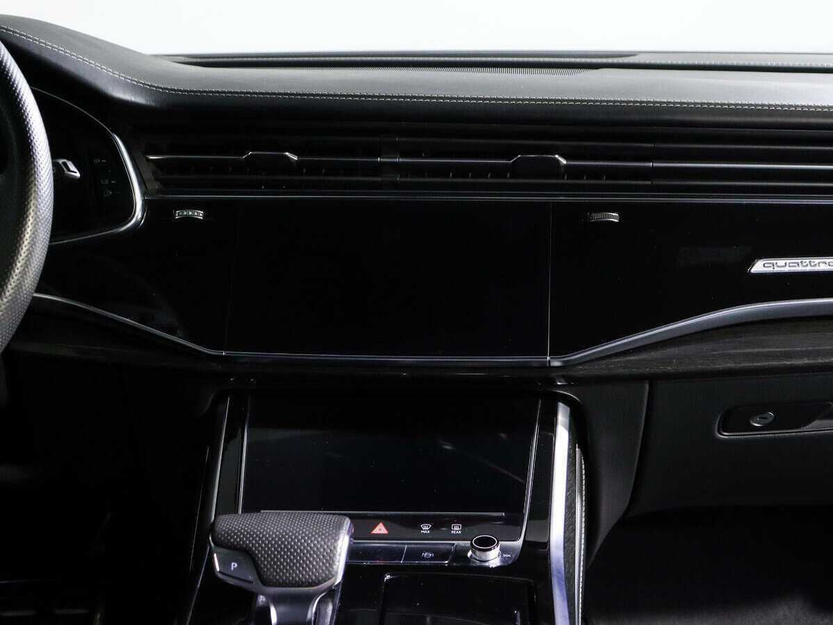 Audi Q8 55 TFSI, 2018 Фото №11