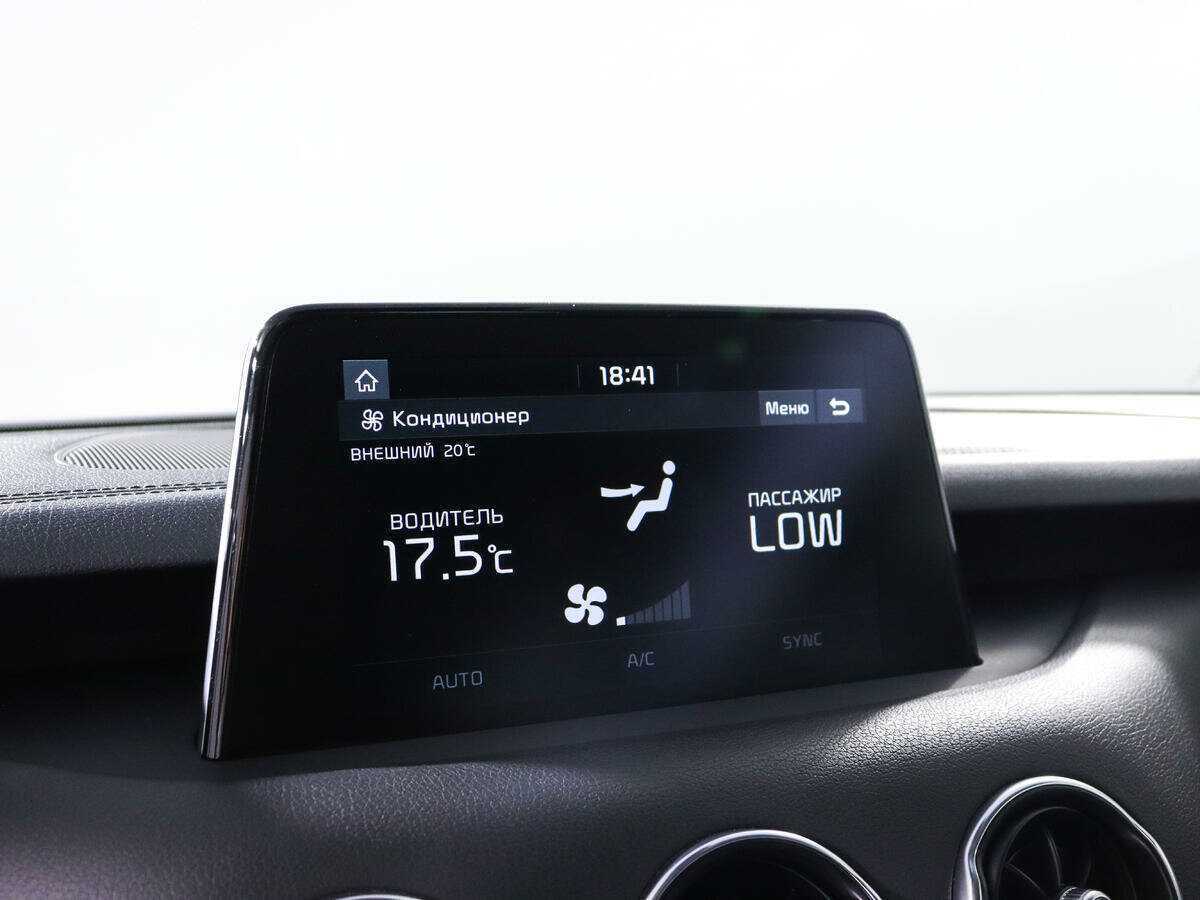 Kia Stinger, 2019 Фото №13