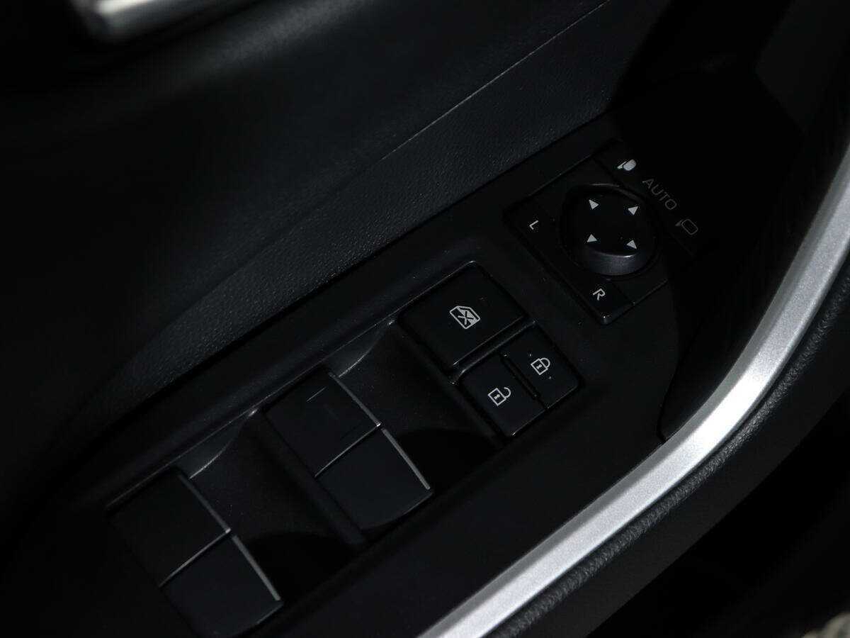 Toyota RAV4, 2020 Фото №19