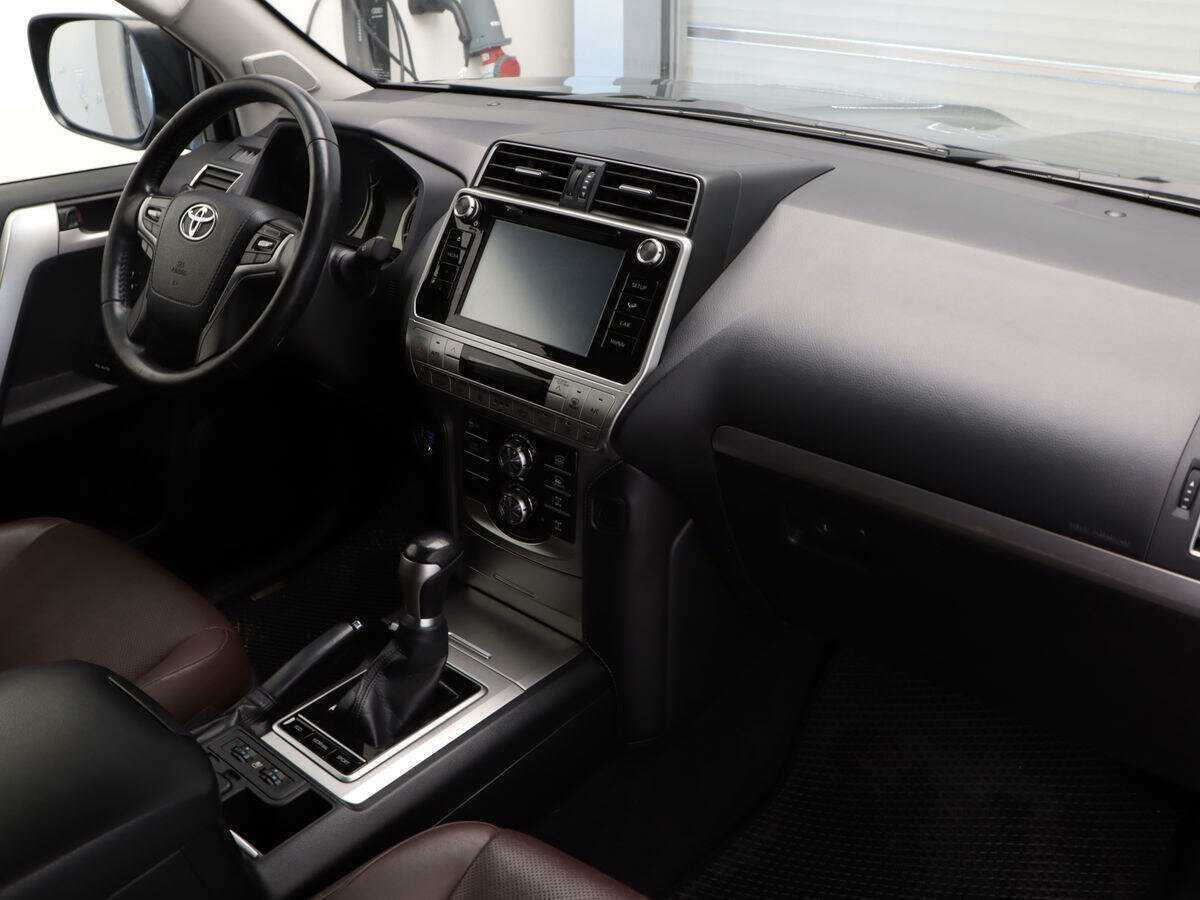 Toyota Land Cruiser Prado, 2017 - 128 900 км. | Фото №7