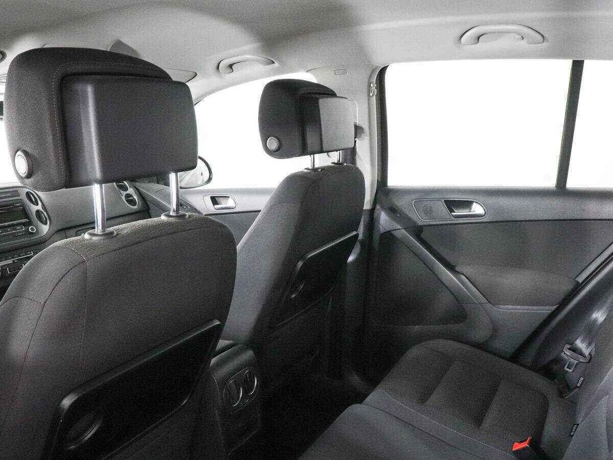 Volkswagen Tiguan, 2015 Фото №12