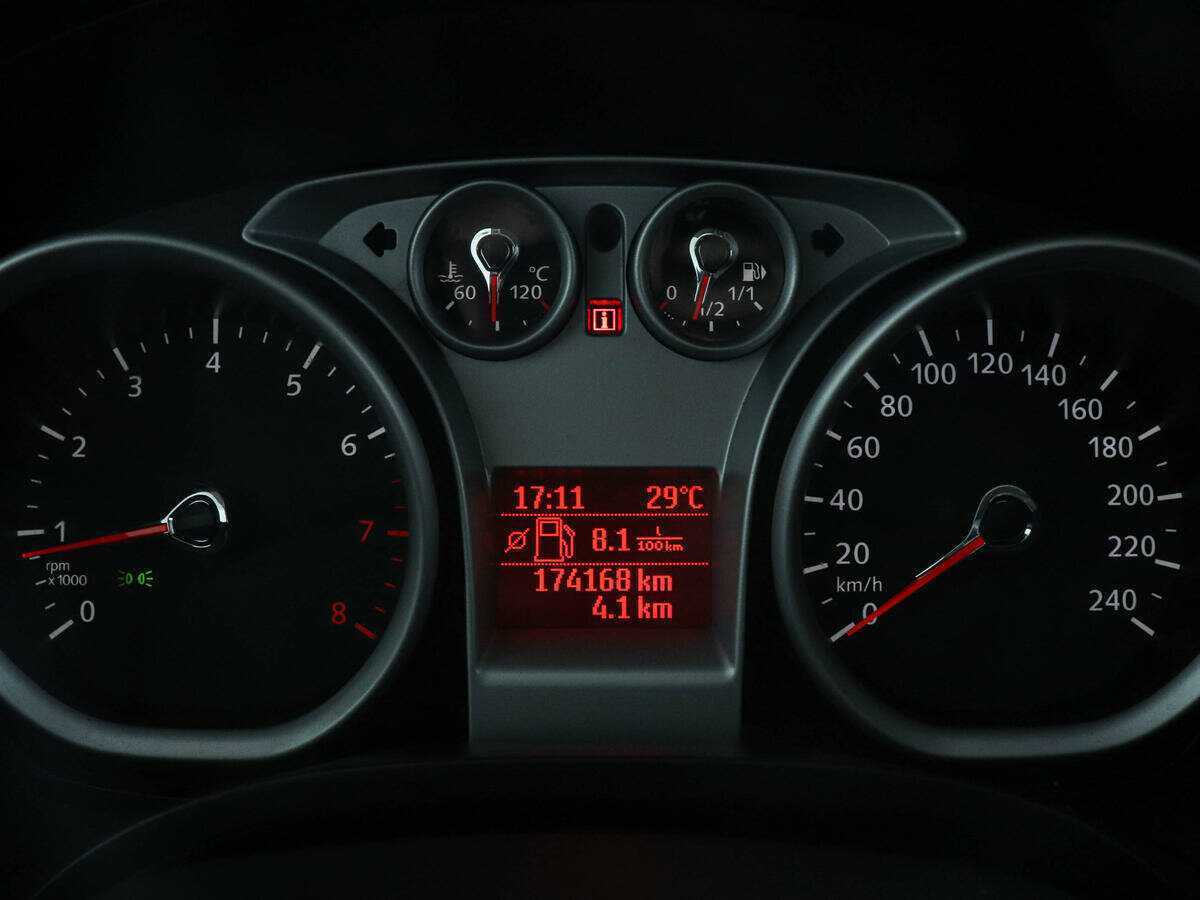 Ford Focus, 2010 Фото №7