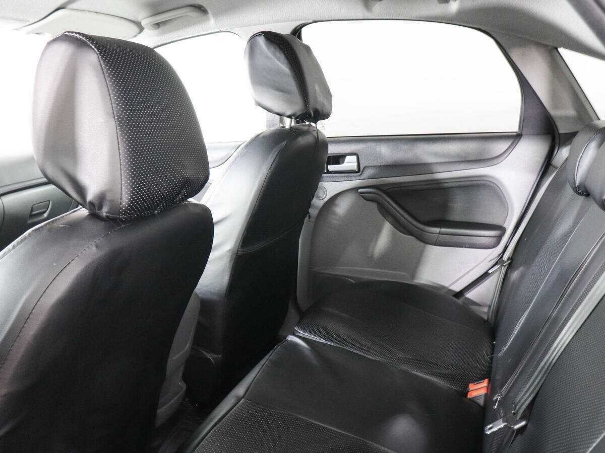 Ford Focus, 2010 Фото №8