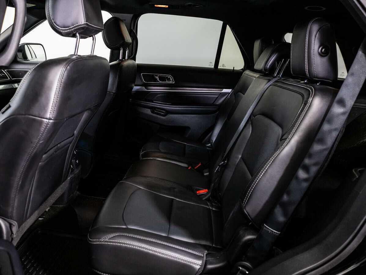 Ford Explorer, 2017 Фото №8