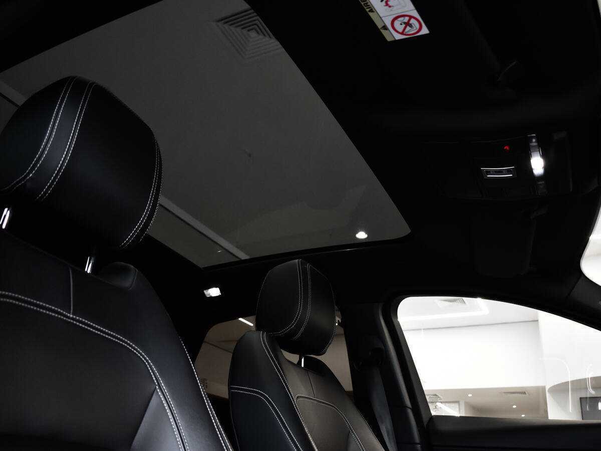 Jaguar E-Pace, 2019 Фото №13