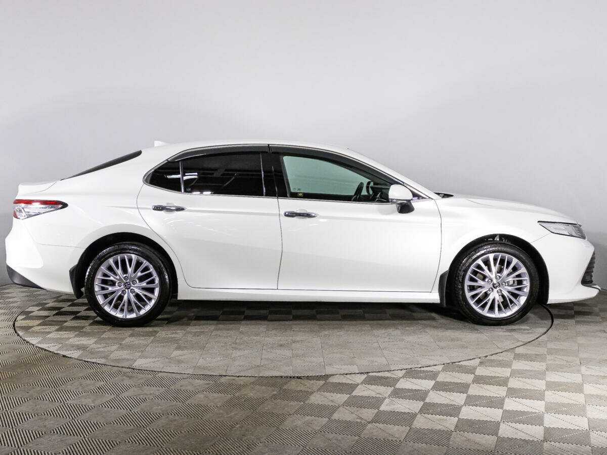 Toyota Camry, 2020 Фото №2