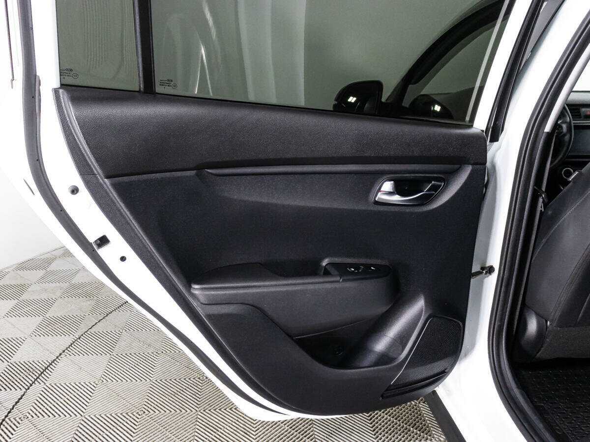 Kia Rio X-Line, 2020 Фото №26