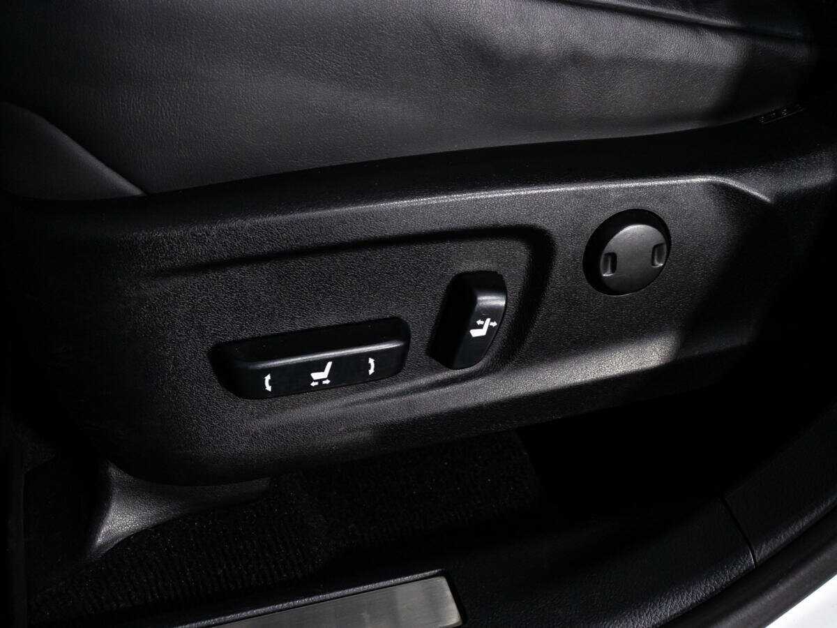 Lexus RX 200t, 2017 Фото №19