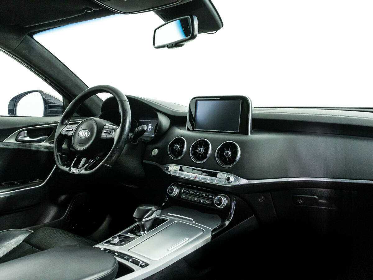 Kia Stinger, 2018 Фото №9