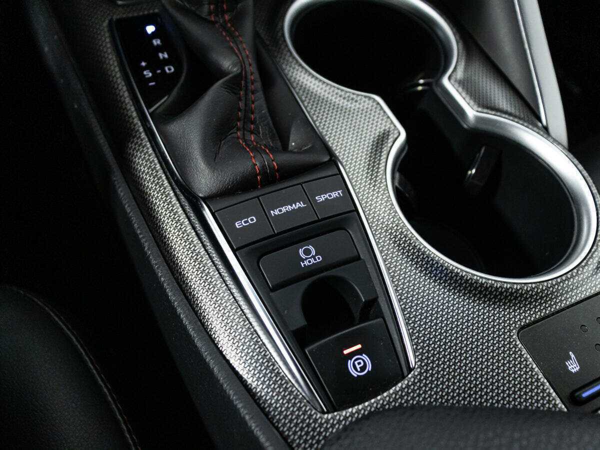 Toyota Camry, 2022 Фото №16
