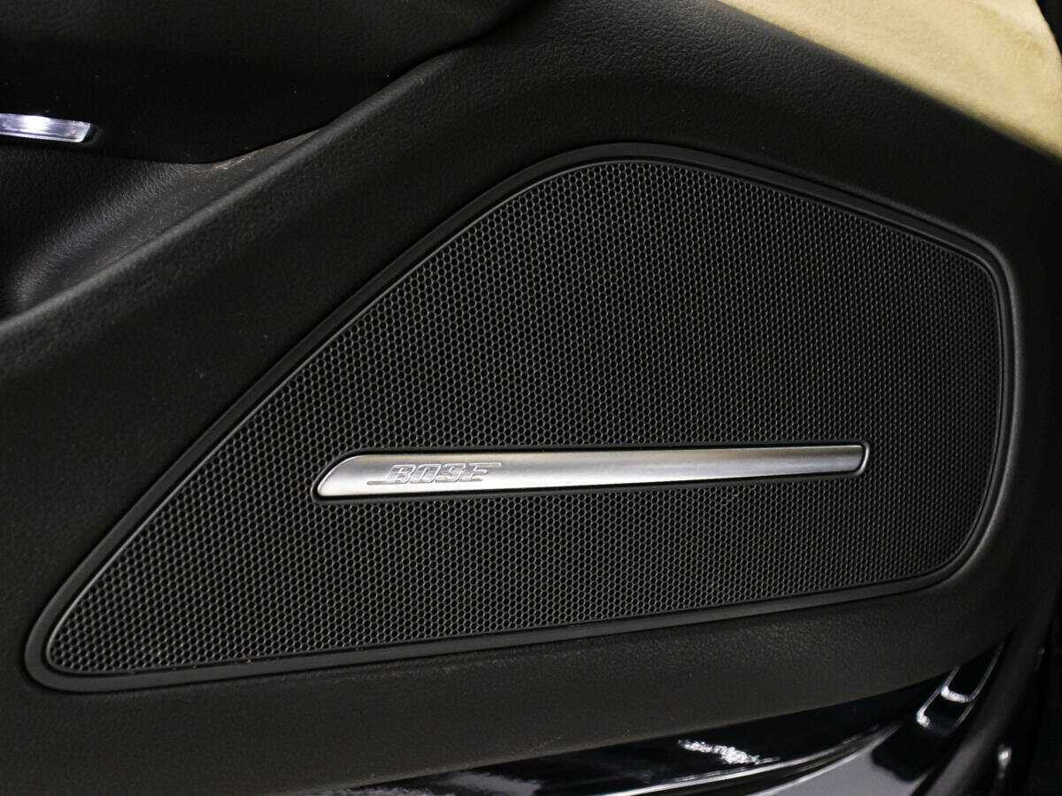 Audi A8, 2010 Фото №17