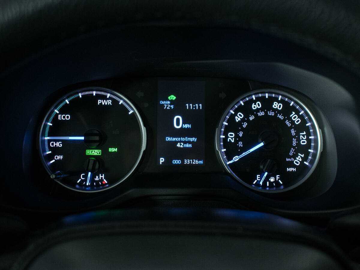 Toyota RAV4, 2020 Фото №11