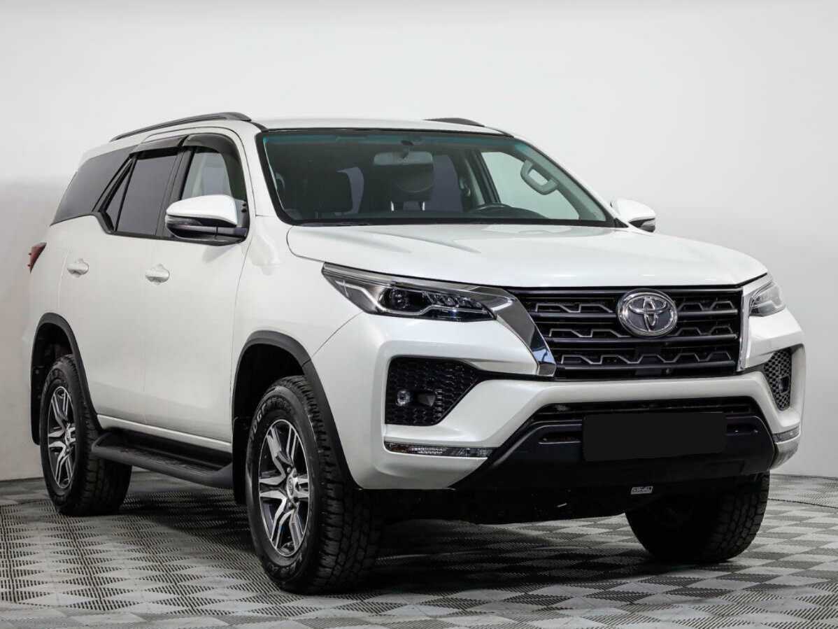 Toyota Fortuner, 2021 - 31 000 км. | Фото №2