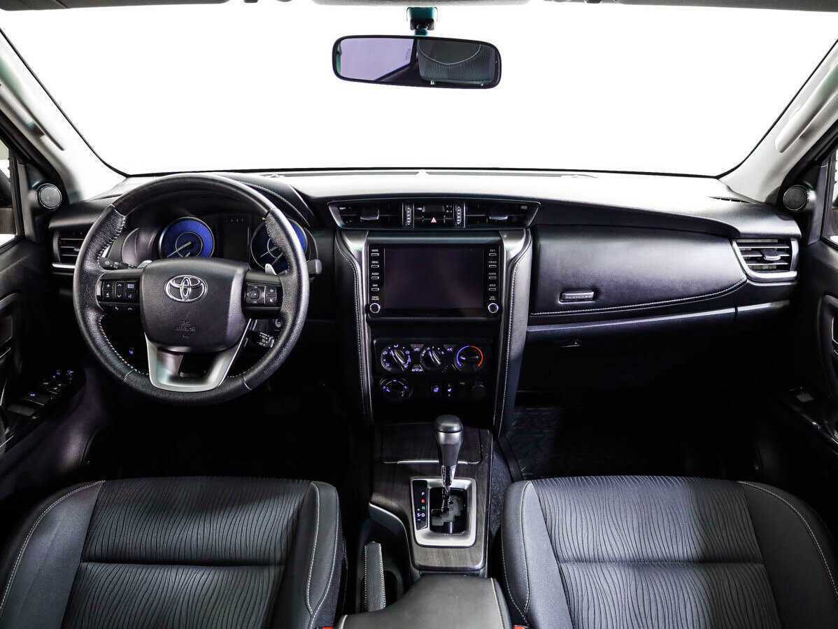 Toyota Fortuner, 2021 Фото №9