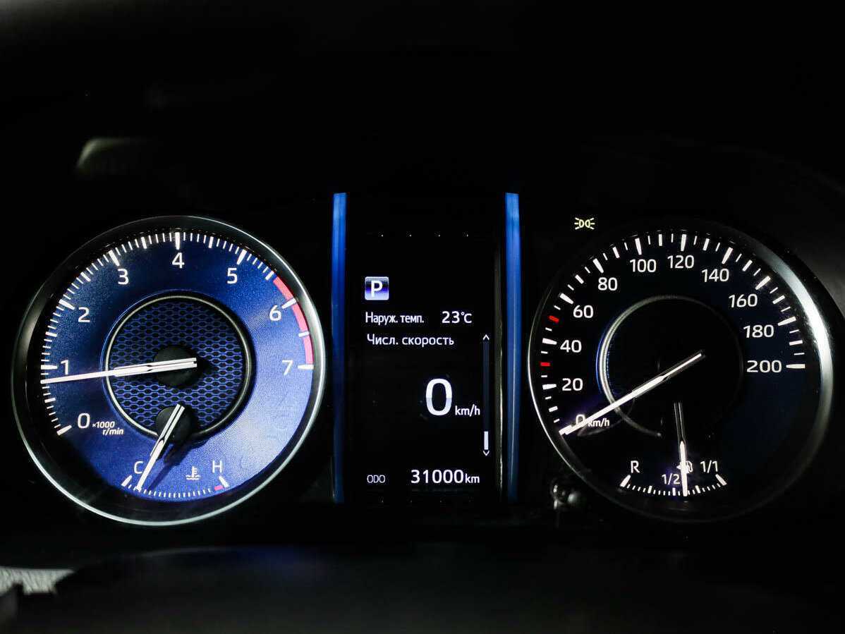 Toyota Fortuner, 2021 Фото №10