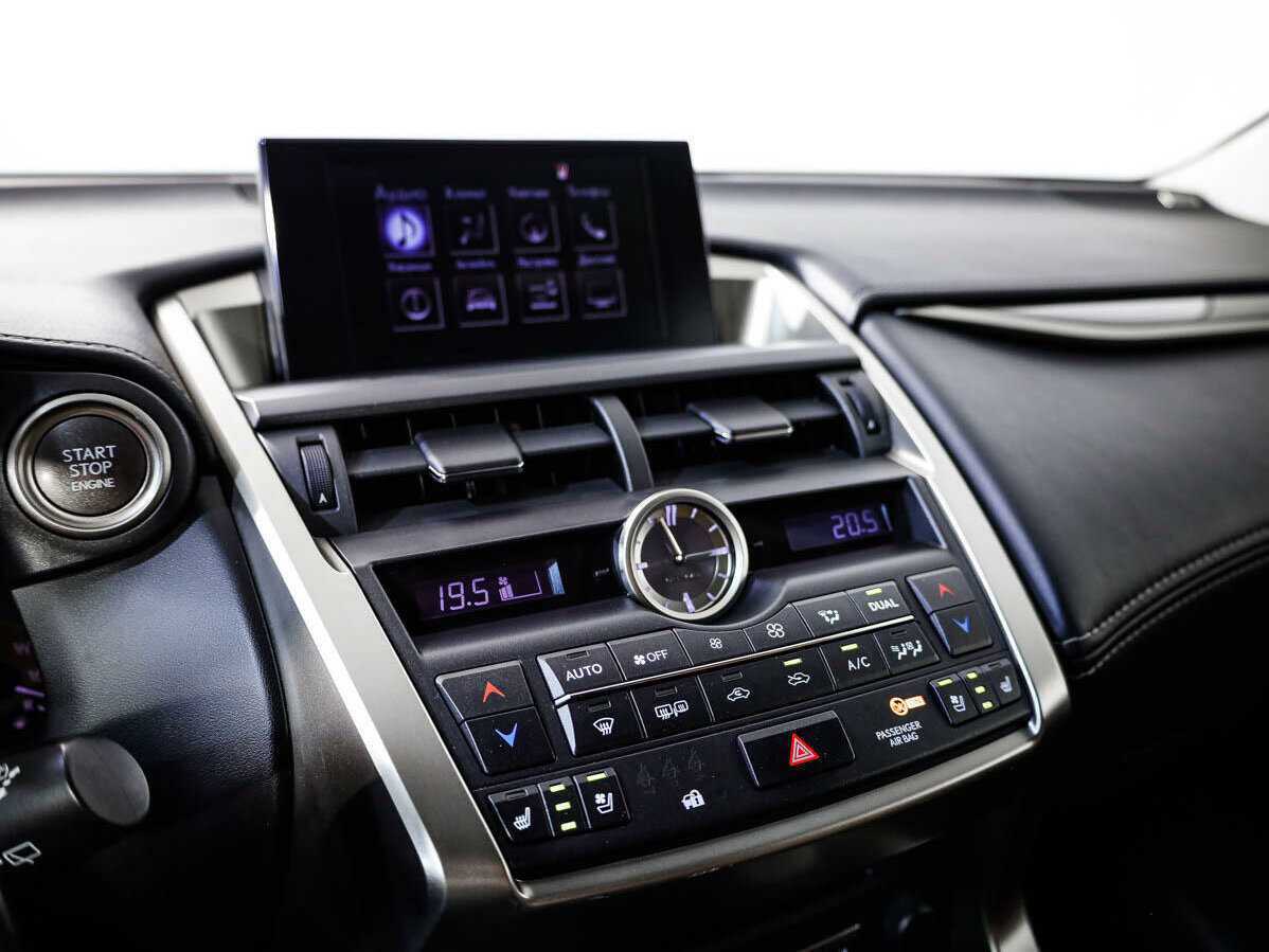 Lexus NX 200t, 2017 Фото №14