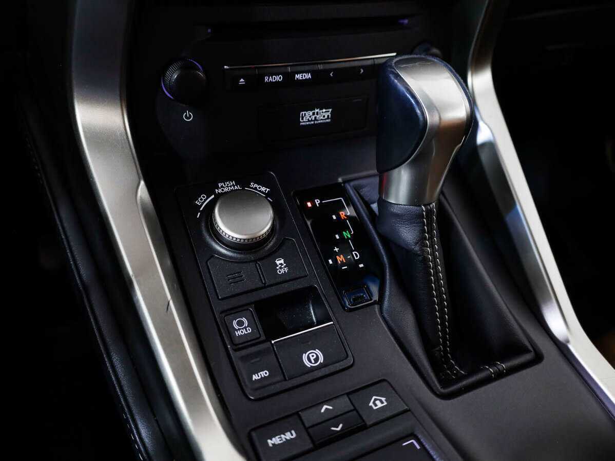 Lexus NX 200t, 2017 Фото №17