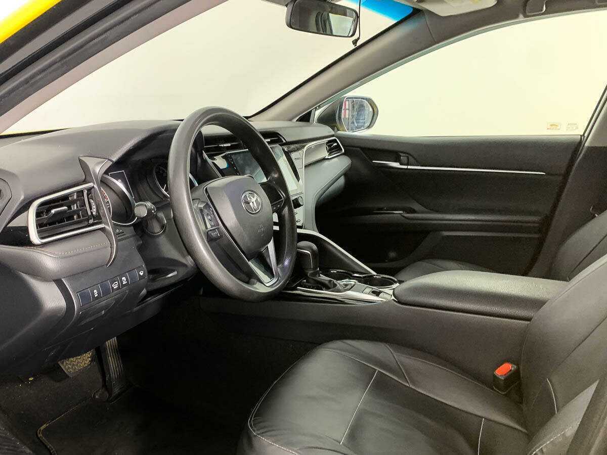 Toyota Camry, 2021 Фото №9