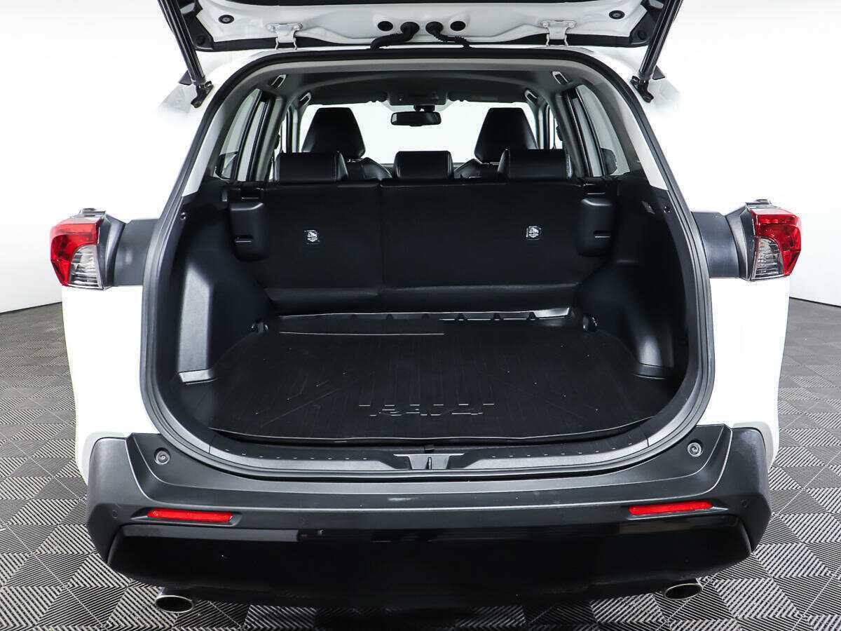 Toyota RAV4, 2022 Фото №10