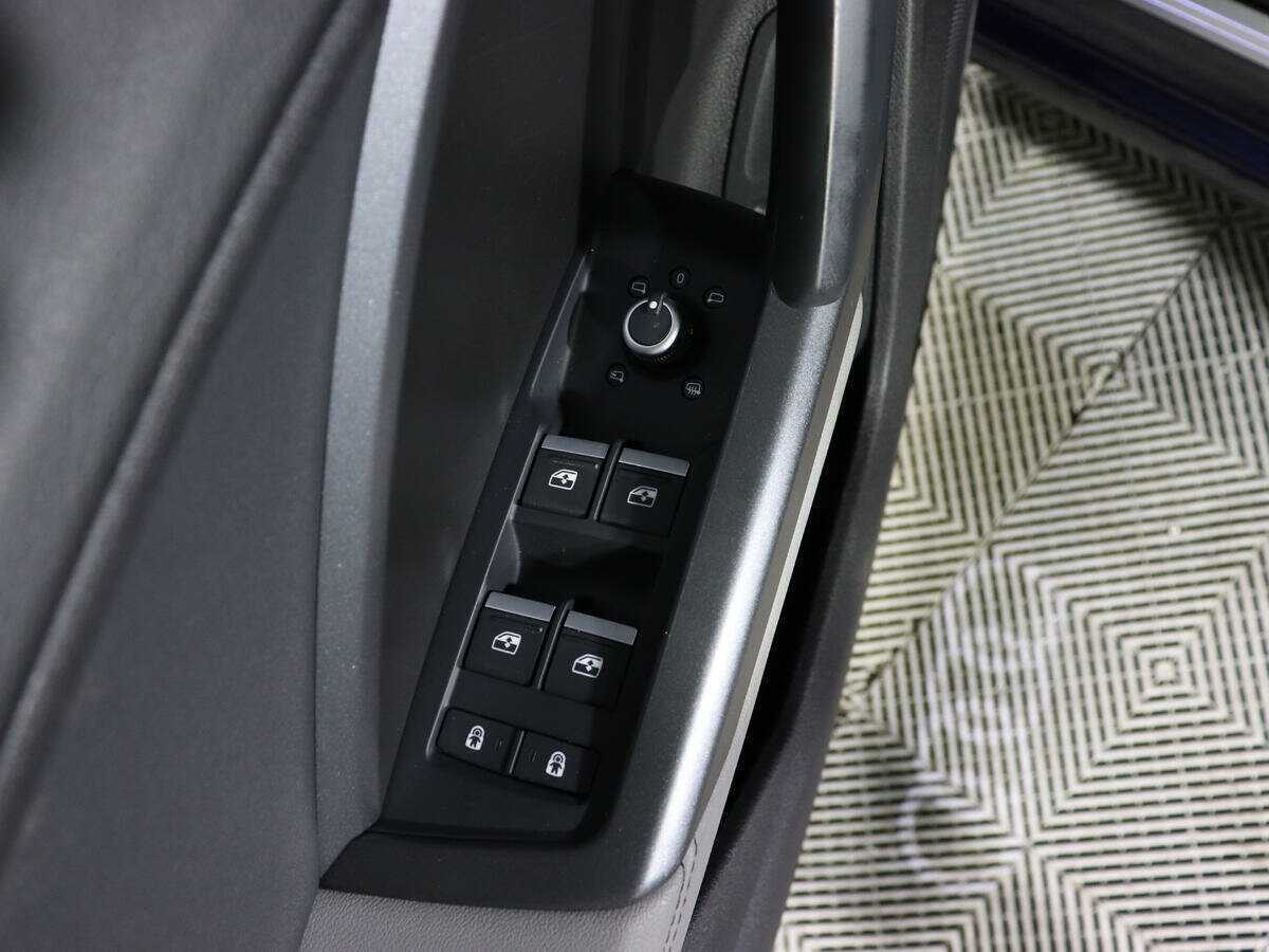 Audi Q3 45 TFSI, 2021 Фото №17