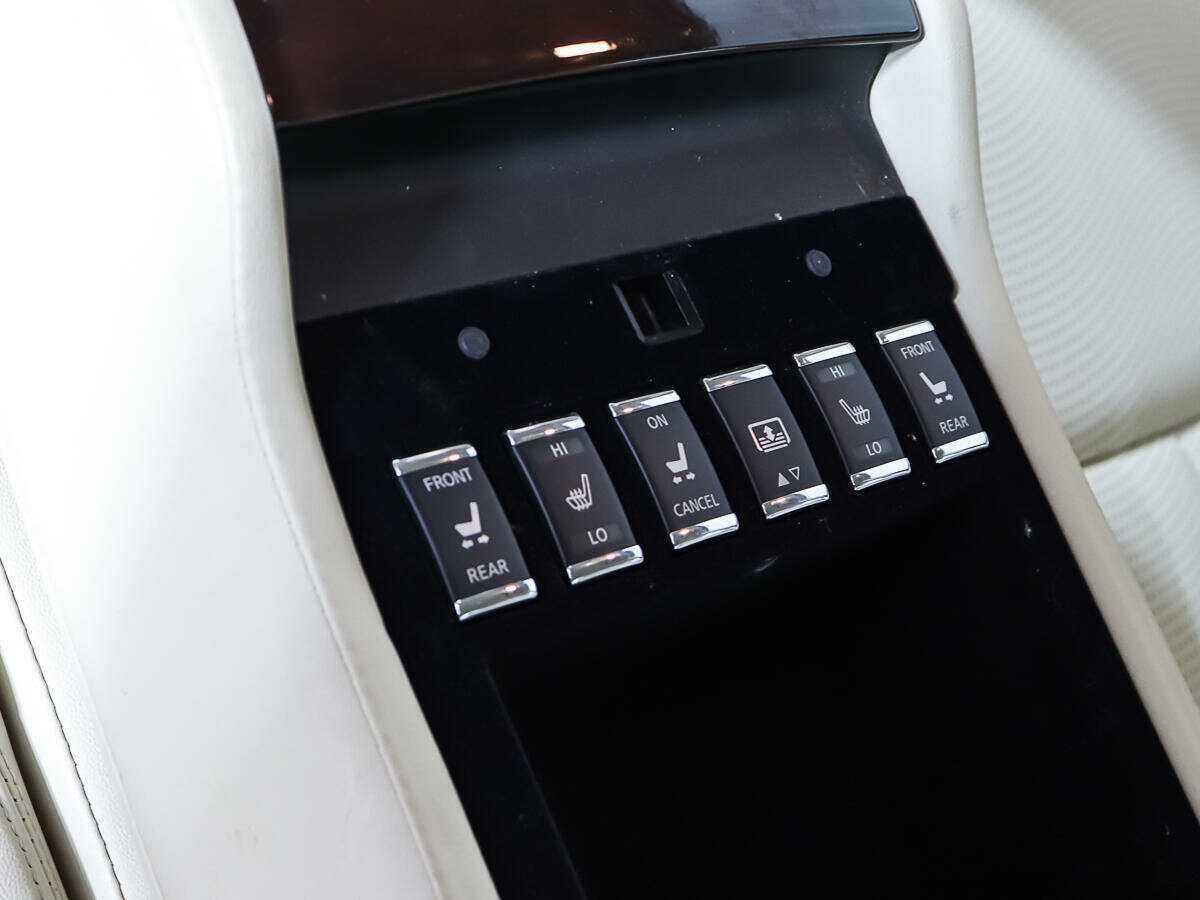 Infiniti M37, 2012 Фото №12