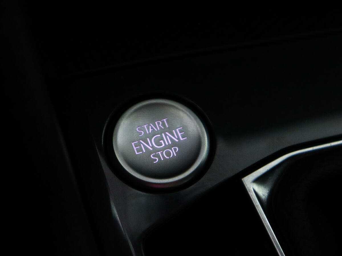 Volkswagen Tiguan, 2021 Фото №14