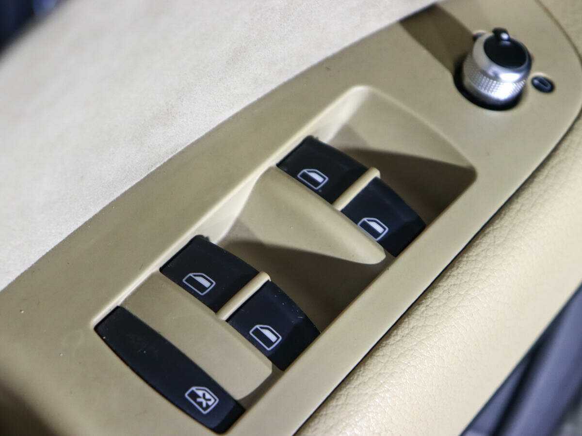 Audi Q7, 2010 Фото №20