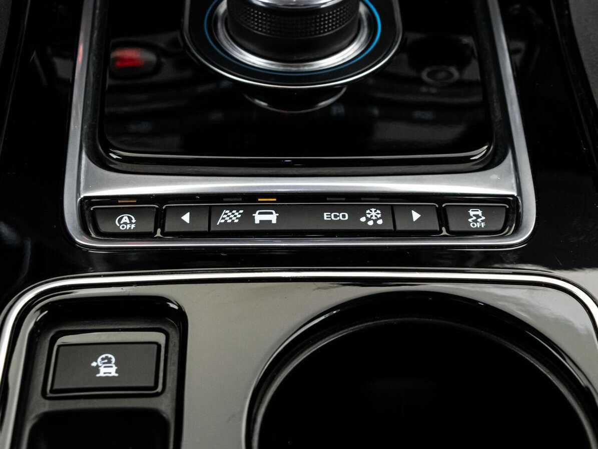 Jaguar XE, 2017 Фото №19